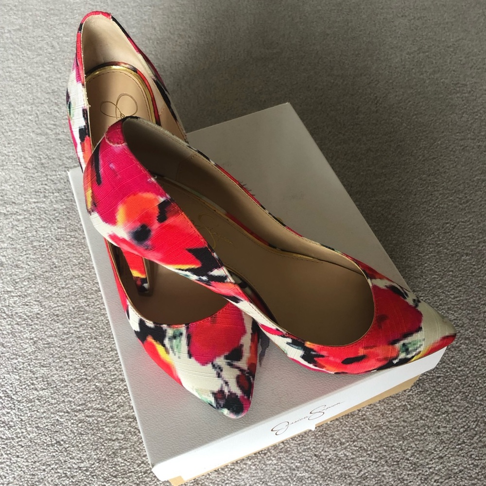 Jessica Simpson Pink/Multi Colored heels. Great quality. Size 8.5